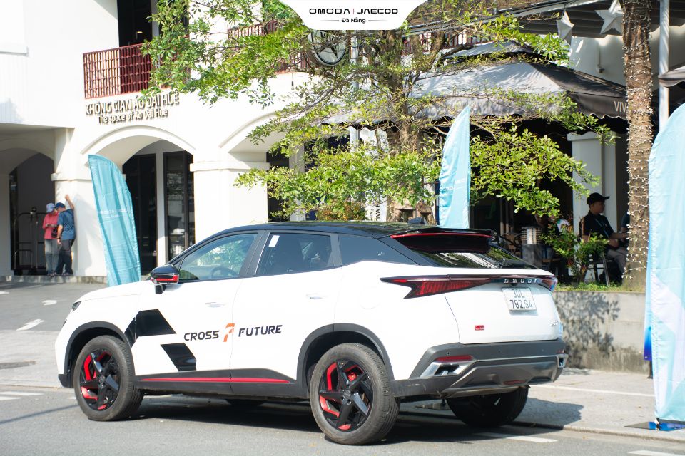 Omoda C5