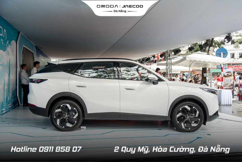 Omoda C7